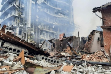 Los invasores rusos destruyen y dañan más de 1.500 edificios residenciales