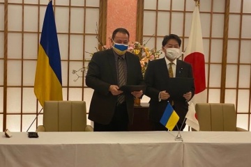 日本政府、自衛隊装備品のウクライナ政府贈与に関する文書に署名