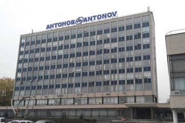El enemigo dispara contra la planta Antonov en Kyiv