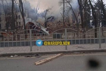 Invaders destroy theater in Mariupol used as bomb shelter for hundreds of people - City Council