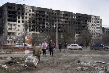 More than 100,000 citizens remain in Mariupol - Vereshchuk