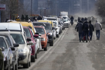 Almost 800 Mariupol residents leave Berdiansk for Zaporizhzhia