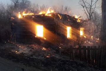 Trois maisons détruites par le bombardement ennemi de la région de Jytomyr