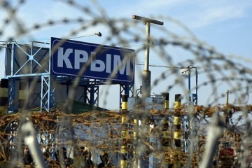 In Crimea, Russians build base with fortified perimeter - satellite imagery