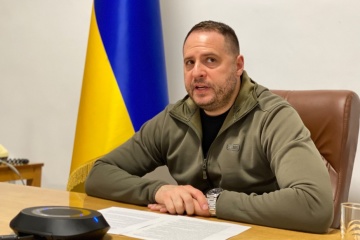Yermak pide a la UE que acelere el suministro de armas a Ucrania