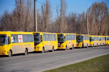 ２９日、ウクライナで人道回廊を通じた避難者１６６５名