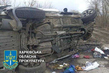 Invasores han matado a una familia viajando en automóvil en la región de Járkiv