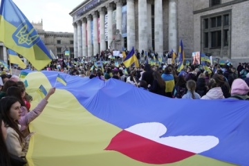 W Warszawie kilka tysięcy osób protestowało przeciwko wojnie na Ukrainie