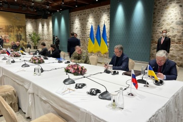 【ウクライナ・ロシア和平協議】ウクライナ代表団、ロシアに安全保証合意案、クリミア１５年協議案等を提示