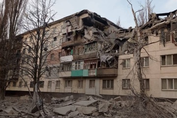 Les envahisseurs russes ont pilonné des quartiers résidentiels de Lyssychansk