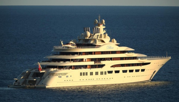 Німеччина конфіскувала яхту російського олігарха вартістю $600 мільйонів – Forbes