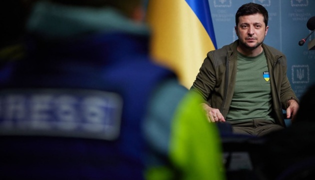 Zelensky to Putin: Sit at negotiating table with me, I don’t bite