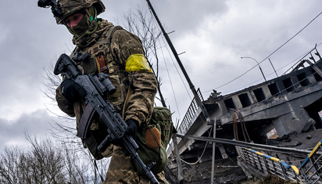 Soldados ucranianos recuperan el aeródromo de Kulbakyne de Mykoláiv