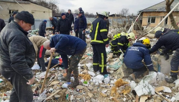 Поліція уточнила кількість жертв внаслідок авіаудару у Мархалівці на Київщині