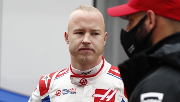 Команда «Формули-1» розірвала контракт із російським гонщиком
