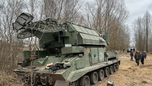 In Region Tschernihiw zerschlägt ukrainisches Militär feindliche Kolonne, die sich in Richtung Kyjiw bewegte