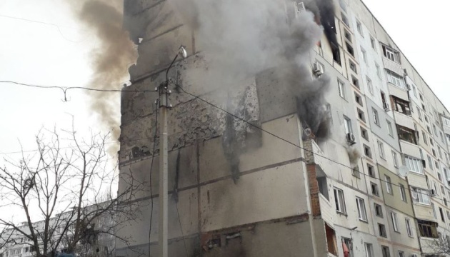 Russian invaders continue to bombard Kharkiv, focusing on Saltivka