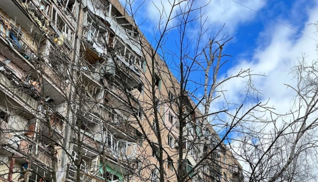Des envahisseurs russes ont attaqué des immeubles à Kramatorsk, au moins deux morts