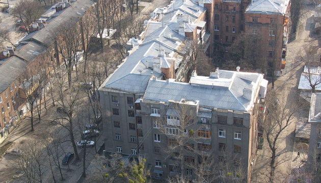 У Харкові російський снаряд пошкодив будинок «Слово» 