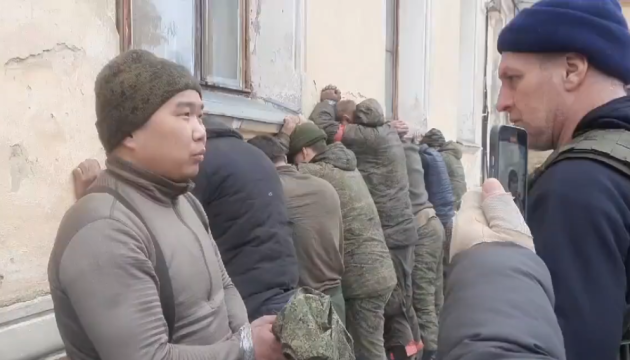 На Сумщині взяли в полон ще 14 російських військових