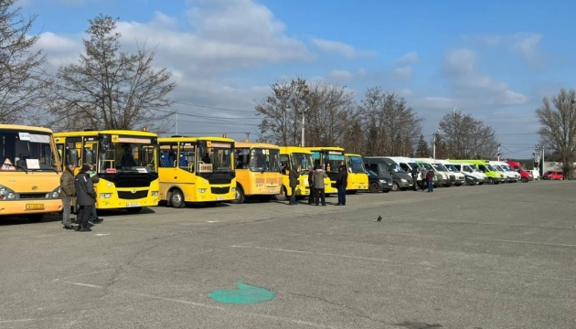 З п’яти міст-супутників Києва евакуюють людей