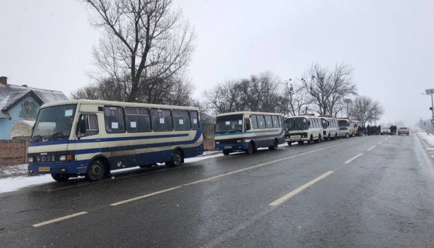 На Харківщині через вибухи не можуть евакуювати людей
