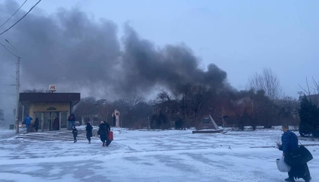 Ukraine : la région de Dnipropetrovsk sous les frappes russes, un dépôt de pétrole détruit 