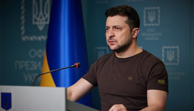 Zelensky: While invaders are on our soil, we must beat them as best we can