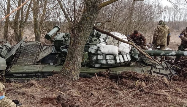 На Чернігівщині розтрощили танкову колону рф