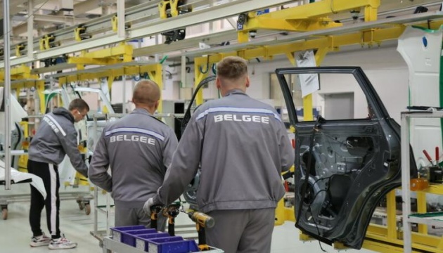 Білорусько-китайський автозавод БелДжі зупиняє виробництво