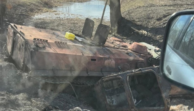 Ukrainian defenders destroy enemy command post in Chernihiv Region