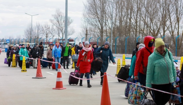 ウクライナへ帰国する人増加＝国境警備庁