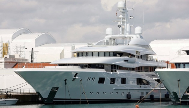 Spain seizes Russian oligarch's $140M yacht in Barcelona