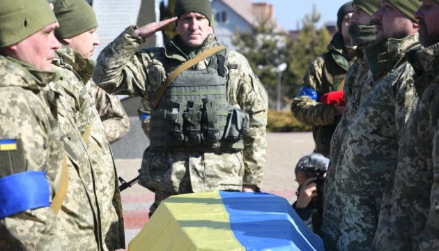 У Борисполі попрощалися з Народним героєм України полковником Валерієм Гудзем