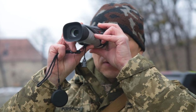 Благодійники придбали для українських військових 45 тепловізорів