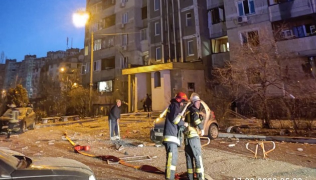 Enemy missile fragments damage apartment block in Kyiv