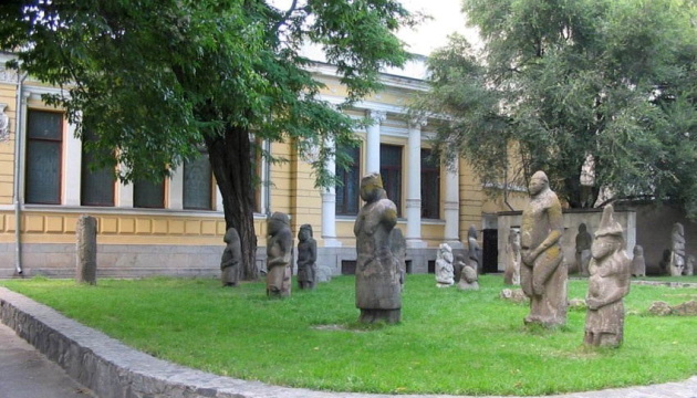 У Дніпрі евакуювали експозицію історичного музею імені Яворницького