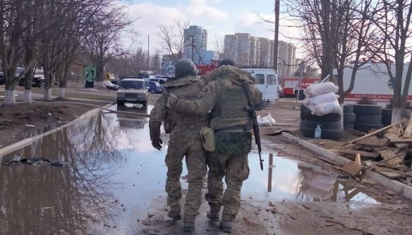 На Миколаївщині за добу до лікарень потрапили майже 70 людей, які постраждали від обстрілів