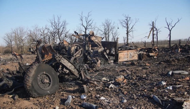 Українська артилерія філігранно знищує російських загарбників