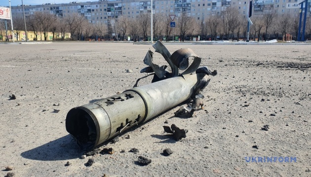 Ворог обстрілює Україну ракетами і готується до 9 травня у захопленому Херсоні - зведення ОВА