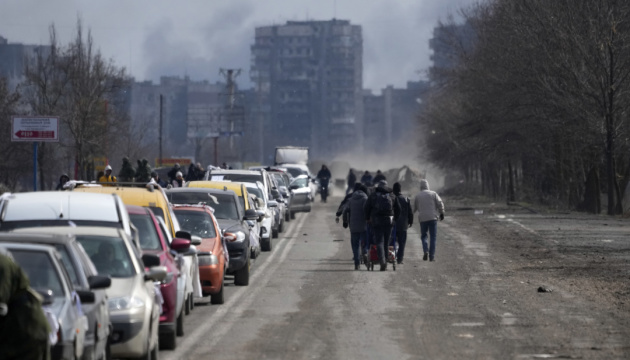 З Бердянська евакуювали ще 4 384 маріупольців