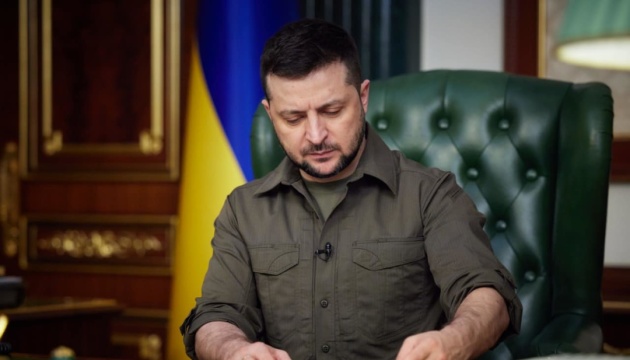 Глава держави нагородив 215 українських захисників, 30 - посмертно