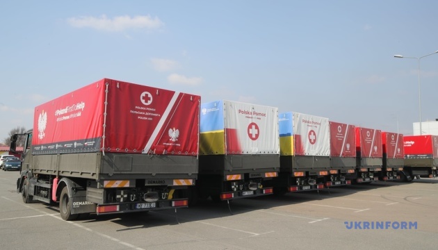 Польща відправила 10 вантажівок гуманітарної допомоги для постраждалих населених пунктів Київщини