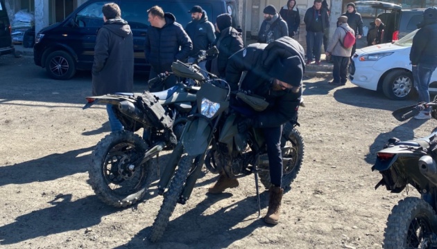 Литовці надсилають до України мотоцикли, пристосовані для військових потреб
