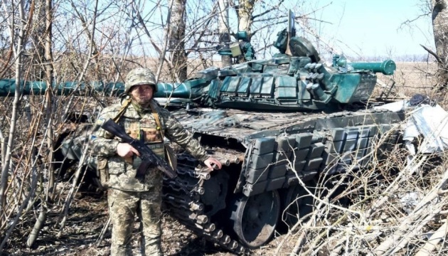 Militares rusos expulsados de otra aldea en la región de Járkiv
