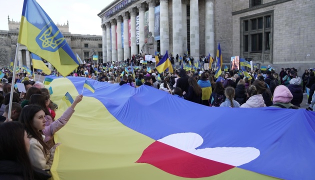 У Варшаві декілька тисяч людей протестували проти війни в Україні