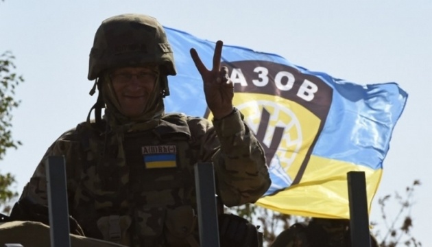 Regiment Asow zerstörte heute erhält ein Panzer und zwei Panzerfahrzeug in Mariupol