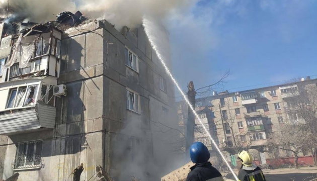 Ворожі обстріли на Луганщині за добу пошкодили 22 житлові будинки