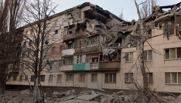 російські загарбники обстріляли житлові квартали Лисичанська, є загиблі
