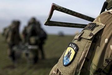 Mariupol: Soldaten des Regiments Asow liquidieren feindlichen Schützenpanzer mit Besatzung